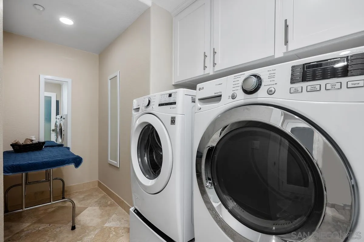 https://cdn.realtyfeed.com/cdn/127/250035764/aa934c080634ef224b959914b10d4fd1.webp