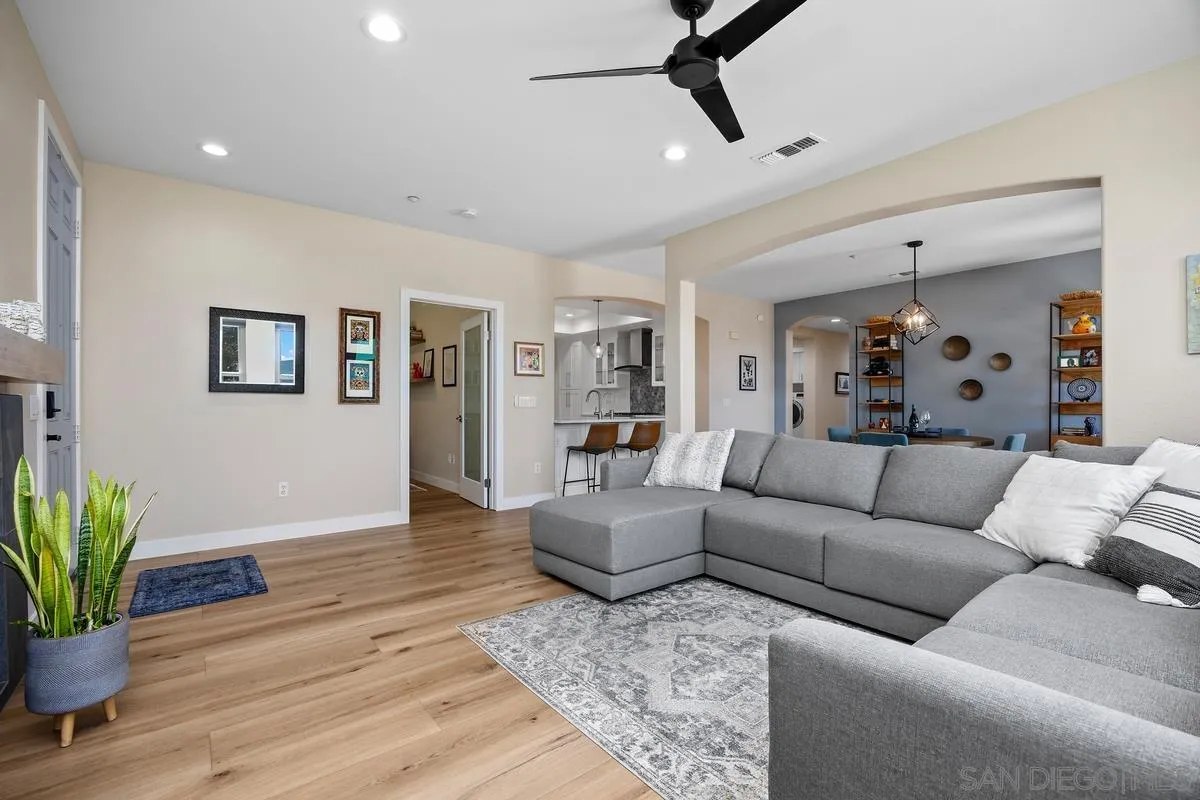 Photo #5: 250035764 Listing 