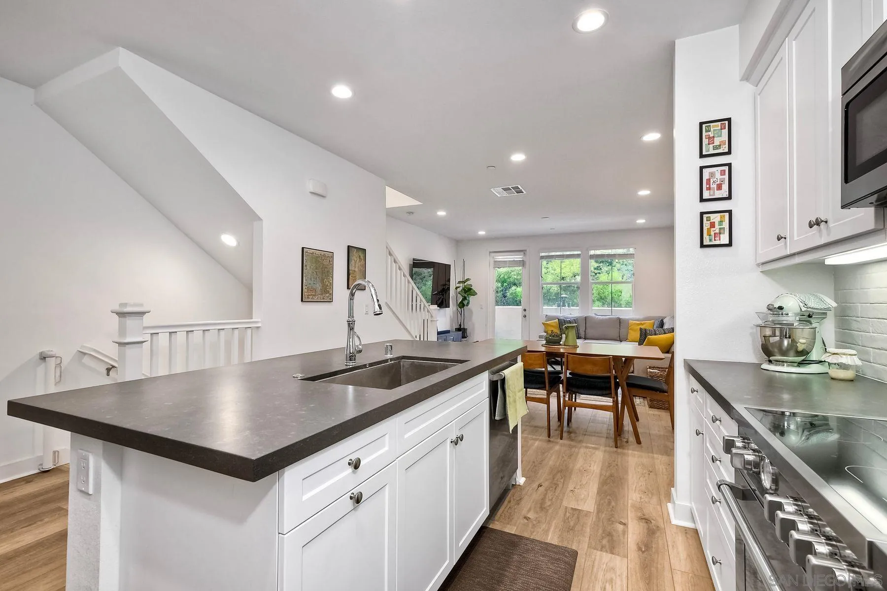 Photo #5: 250035767 Listing 