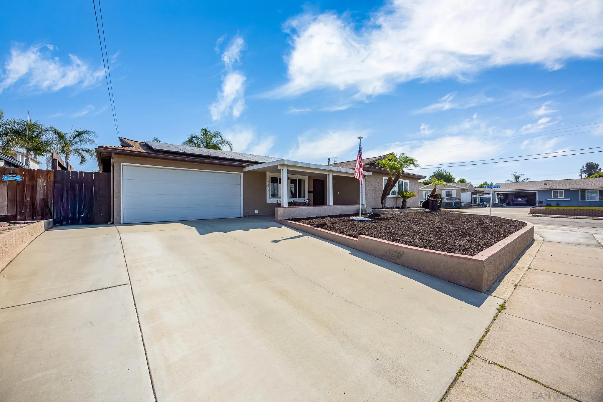 https://cdn.realtyfeed.com/cdn/127/250035770/023dc6db3b707f922ef8bfb86a2bbf81.webp