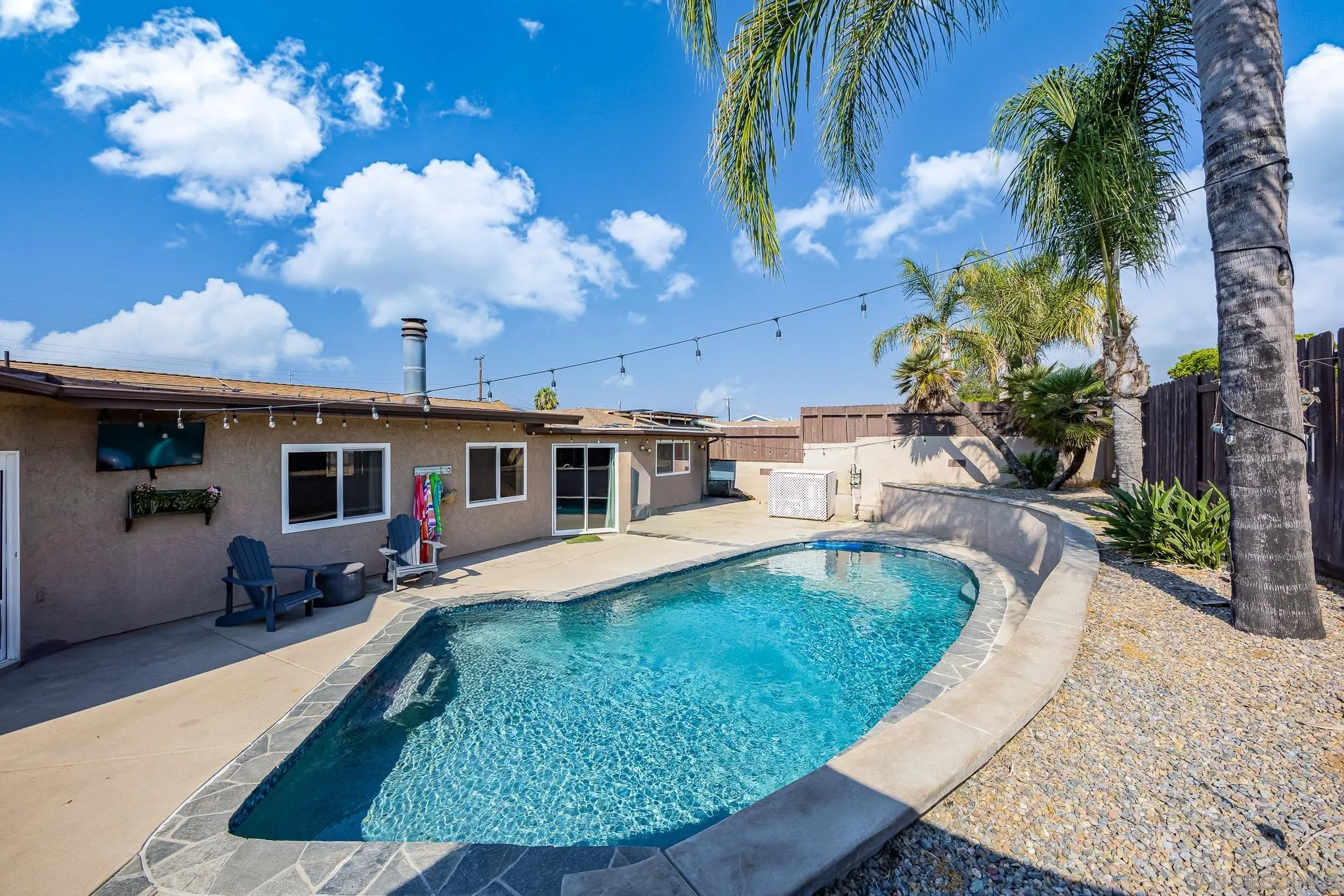 https://cdn.realtyfeed.com/cdn/127/250035770/4f53e211a90515e49f50fc241b0cff6a.webp