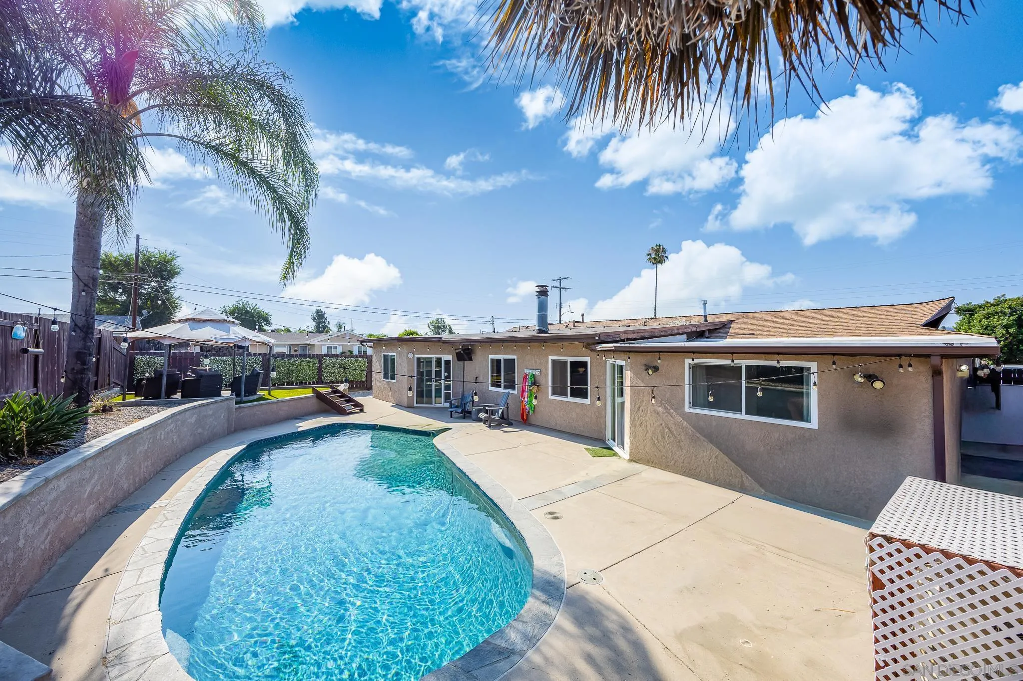 https://cdn.realtyfeed.com/cdn/127/250035770/6ba0937de9caae0e9e4b466140f96f1b.webp