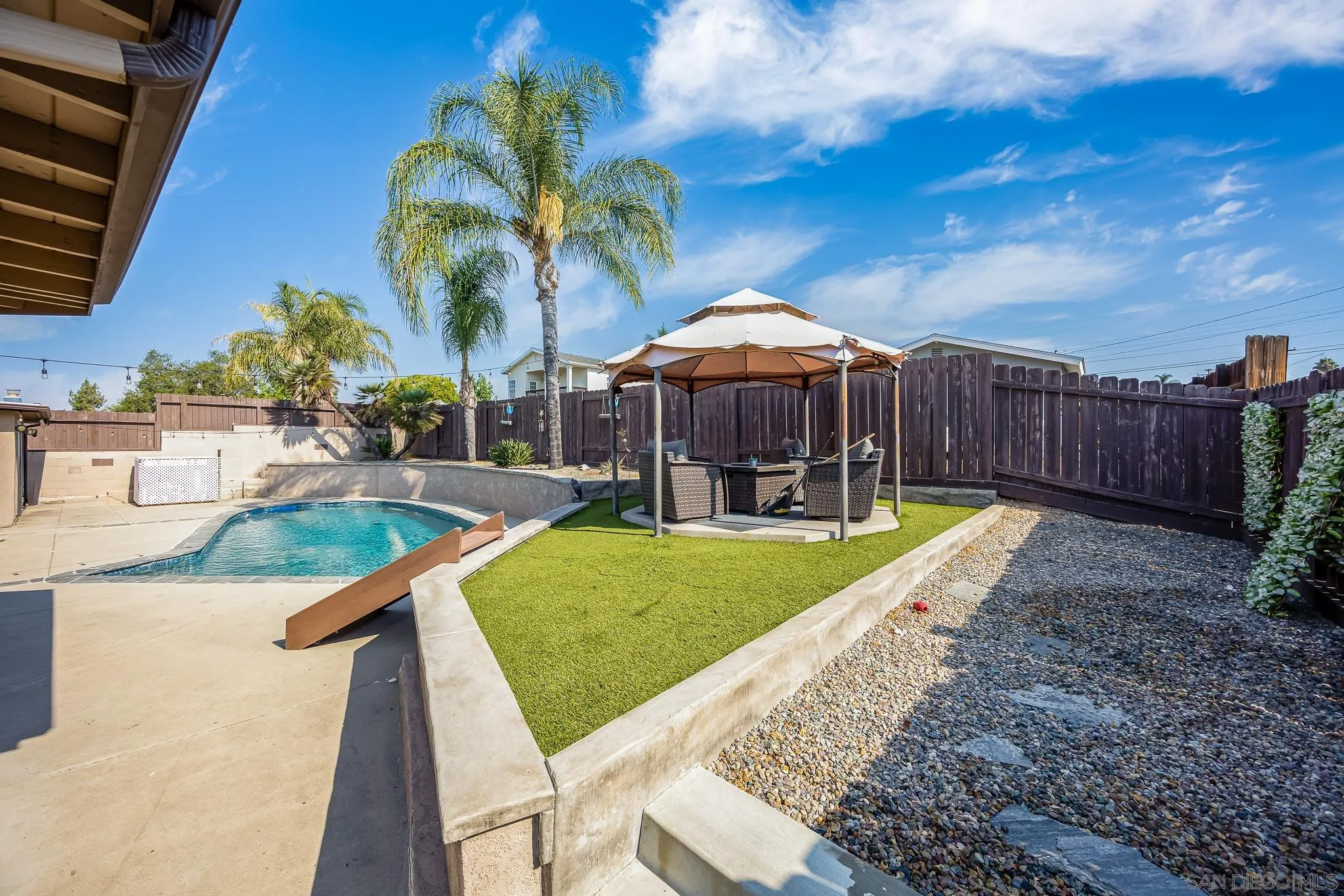 https://cdn.realtyfeed.com/cdn/127/250035770/d0b22cb35e808744c714584417fed31a.webp