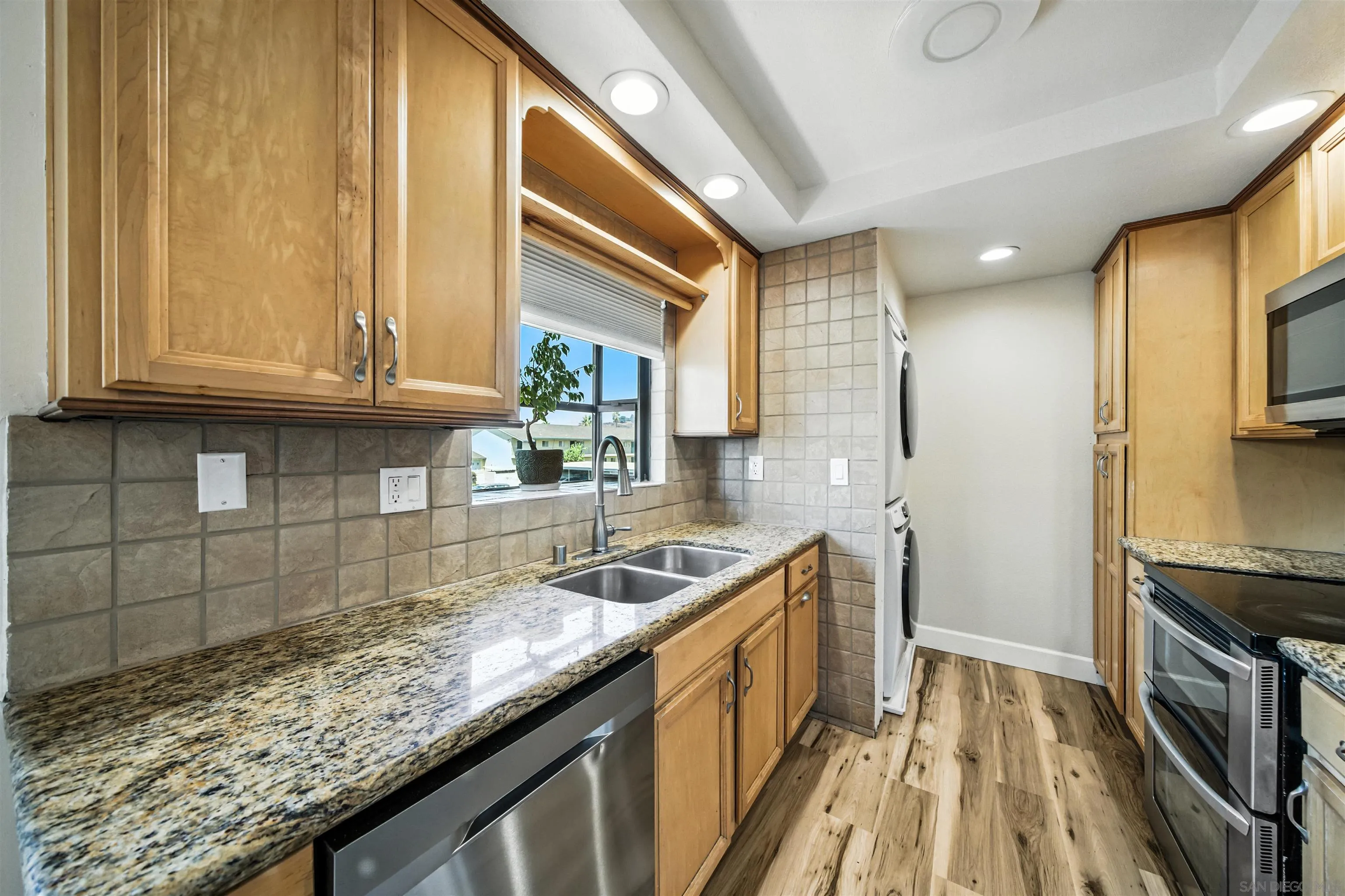 Photo #4: 250035771 Listing 
