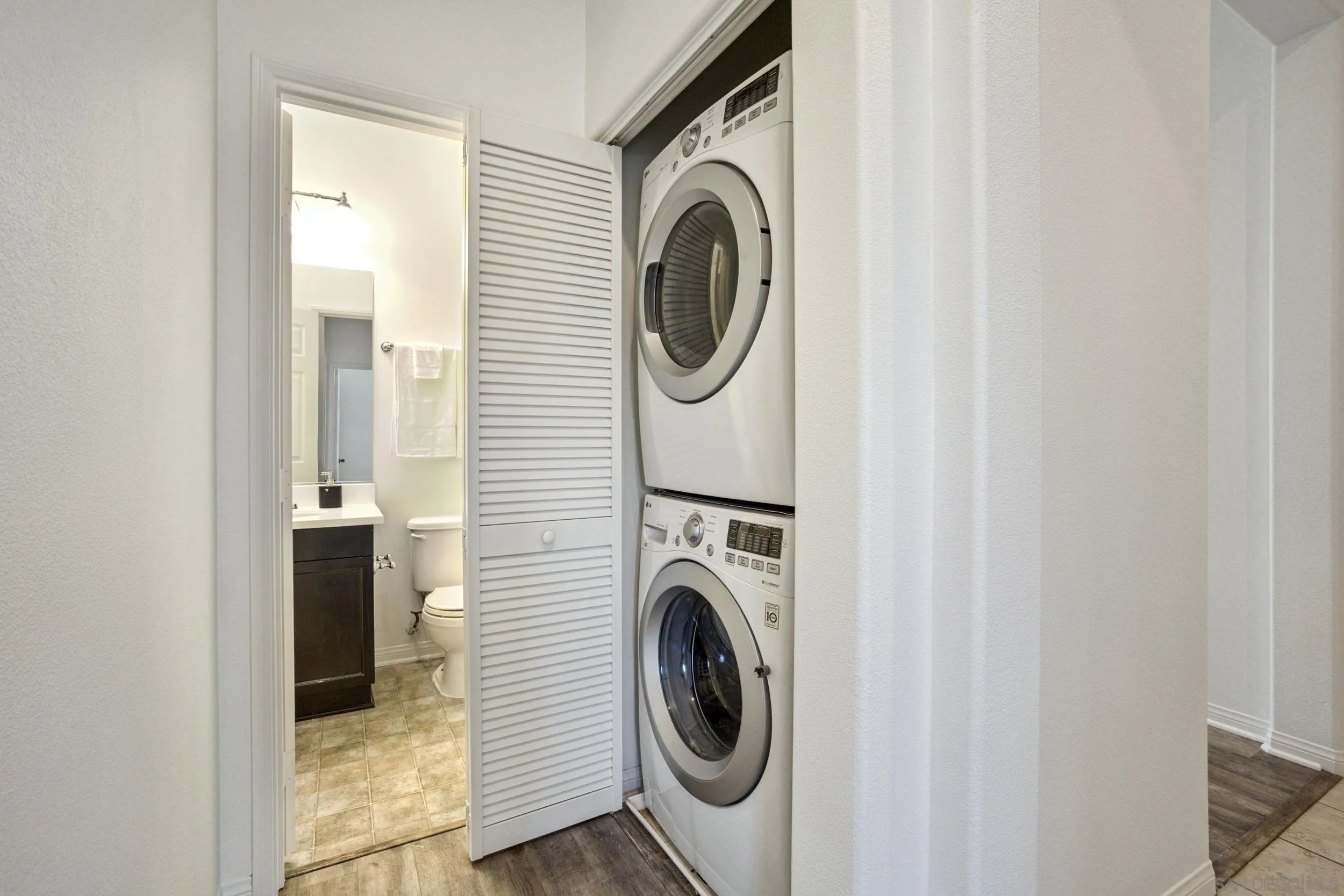 Photo #16: 250035778 Listing: Photo #16
