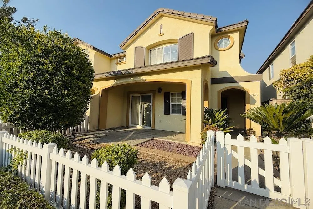 More Details about MLS # 250035780 : 1469 NORMANDY DR