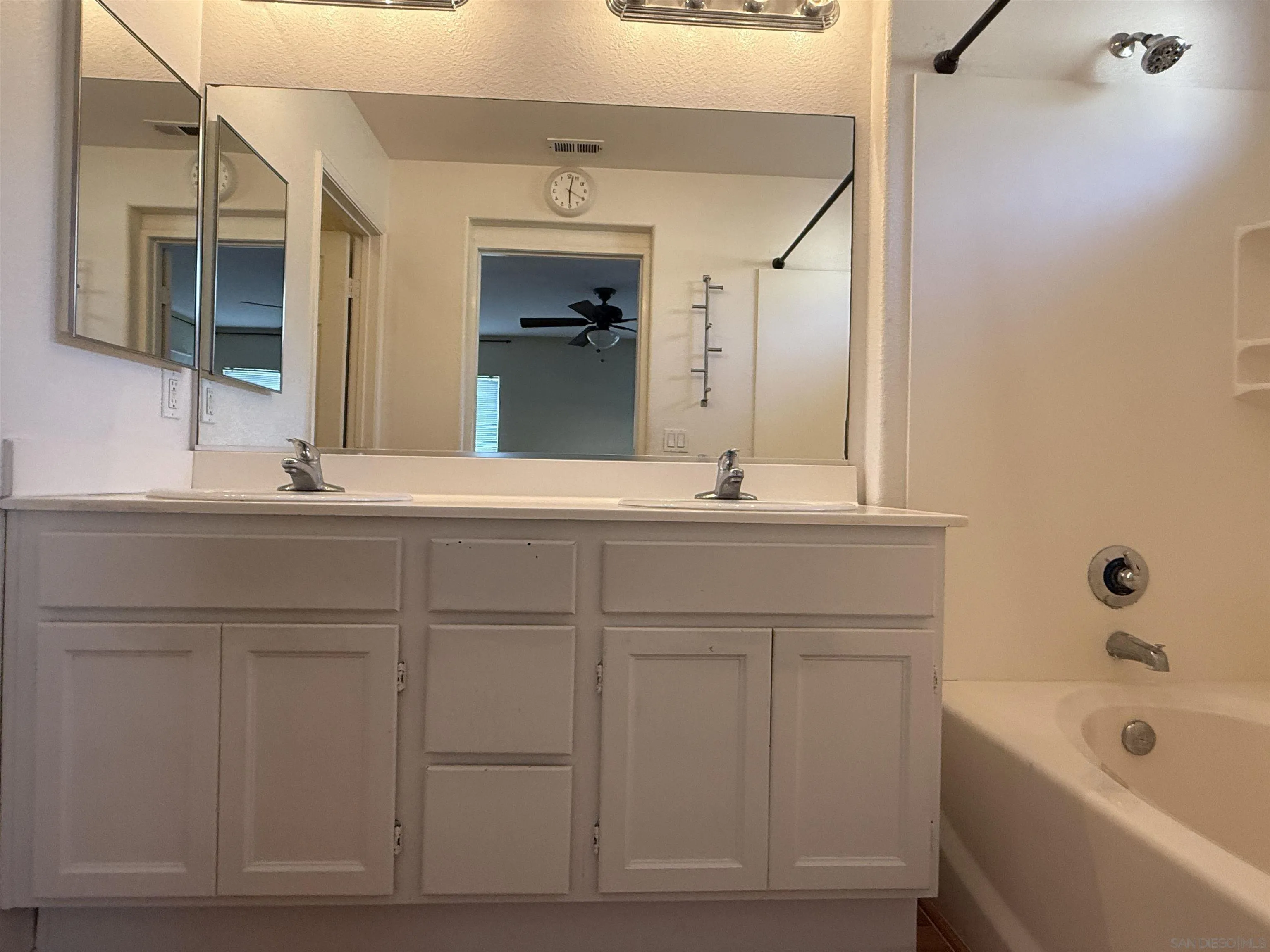 Photo #10: 250035780 Listing: Photo #10