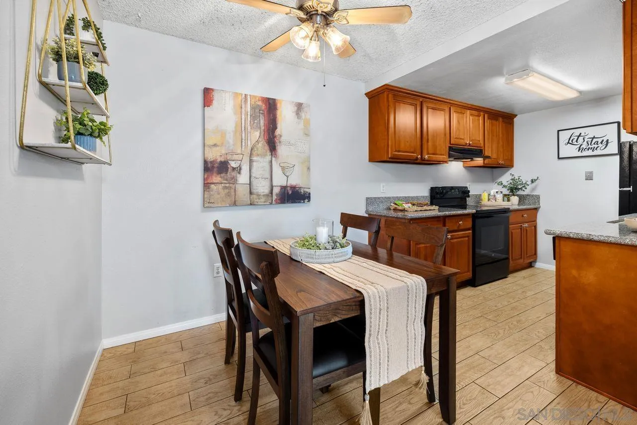Photo #8: 250035794 Listing: Photo #8