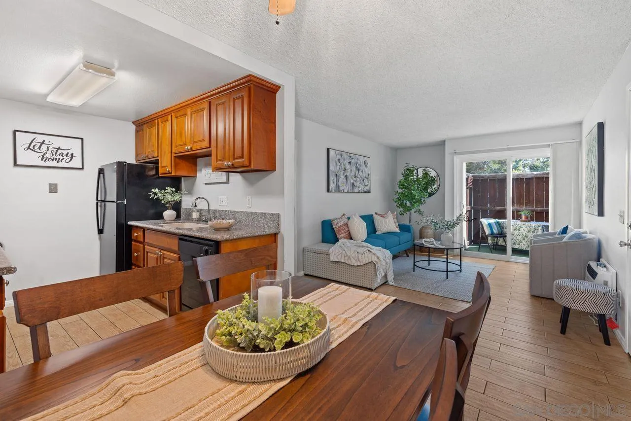 Photo #14: 250035794 Listing: Photo #14