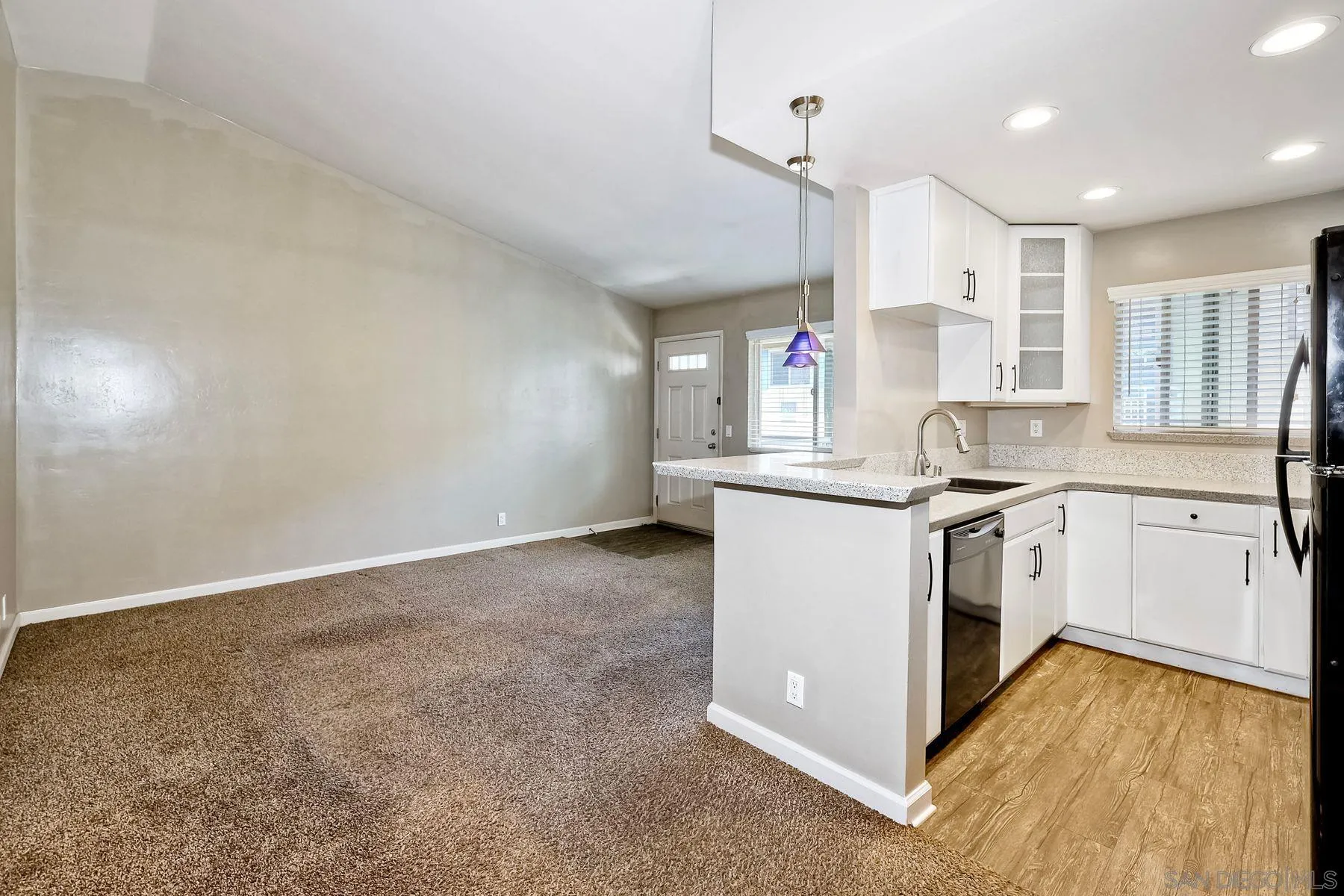 Photo #10: 250035807 Listing: Photo #10