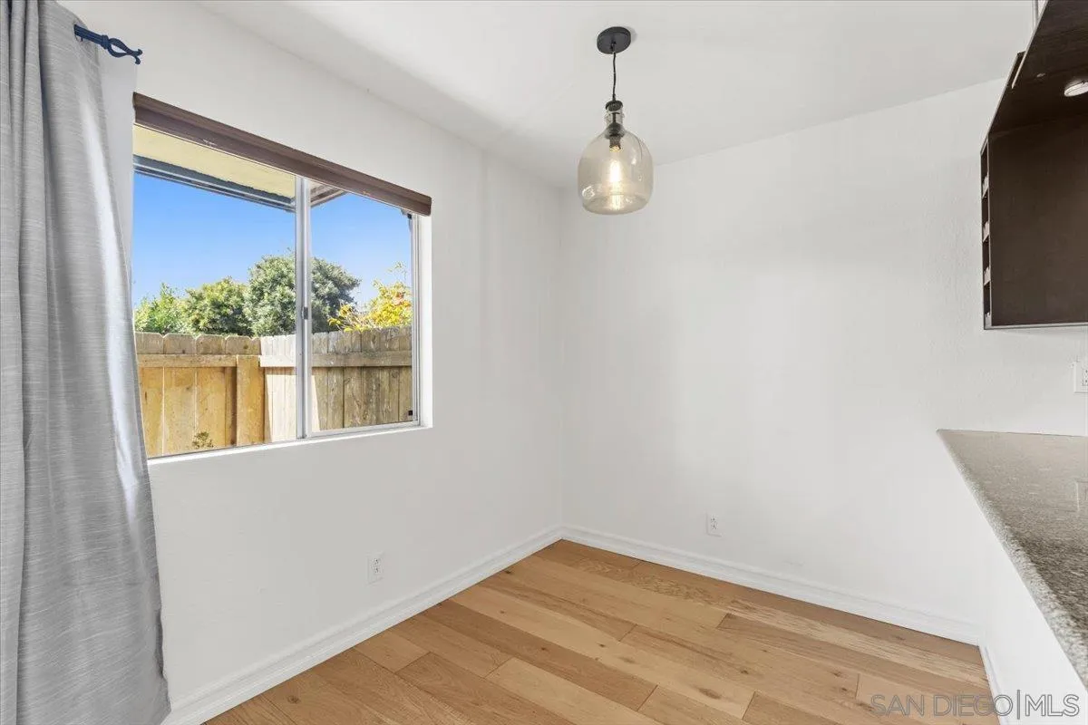 Photo #16: 250035811 Listing: Photo #16