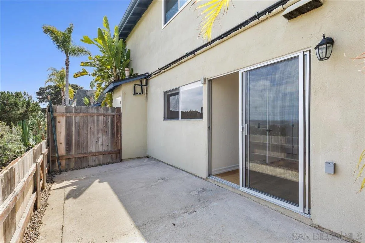 Photo #18: 250035811 Listing: Photo #18