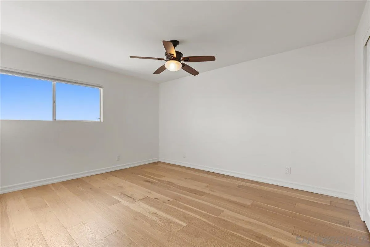 Photo #12: 250035811 Listing: Photo #12