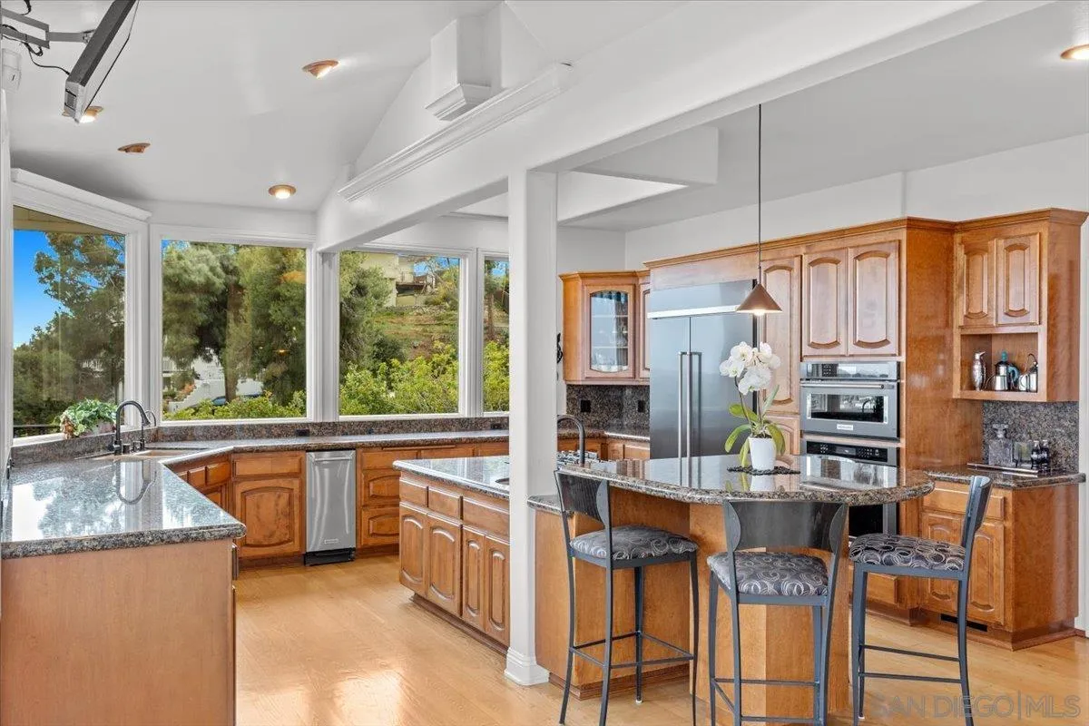 https://cdn.realtyfeed.com/cdn/127/250035812/02ce6f3d65b5e9fd2664d06228eb7125.webp
