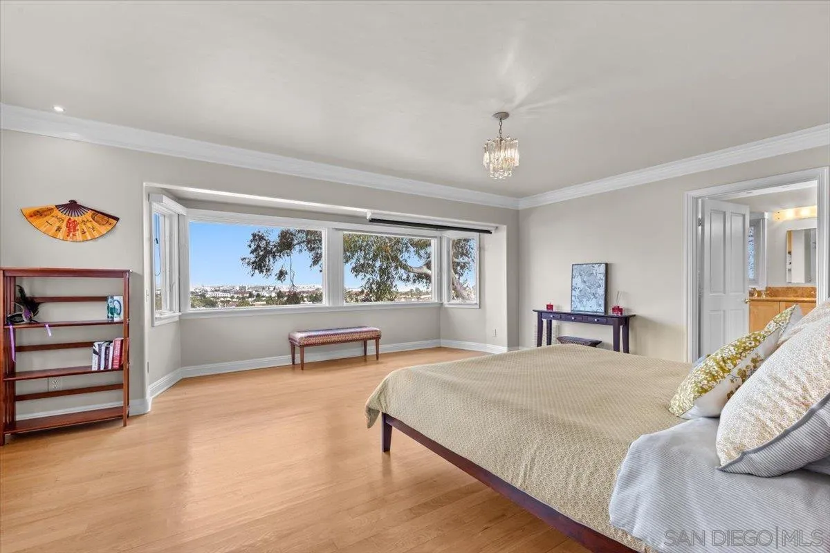 https://cdn.realtyfeed.com/cdn/127/250035812/26e233d3aa320eb74d847e779237cbbf.webp