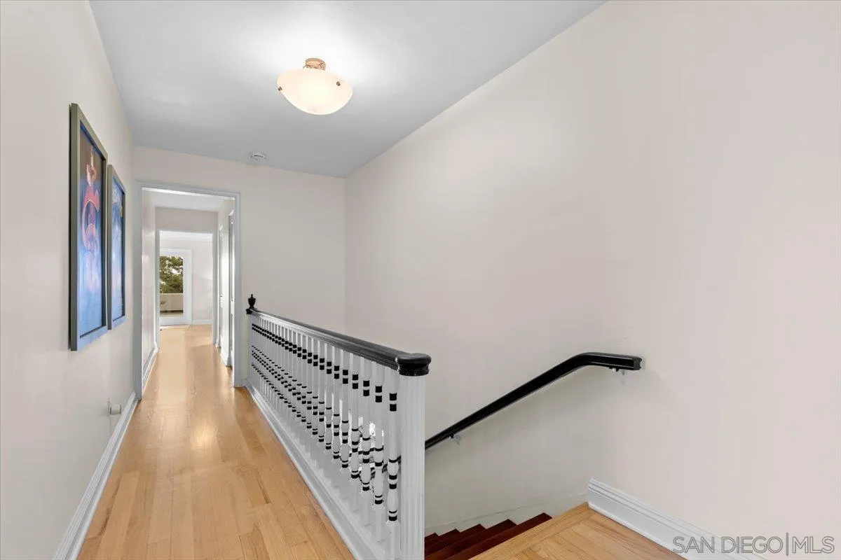 https://cdn.realtyfeed.com/cdn/127/250035812/347ad304085eb6bb4c37ee71c2ee2452.webp