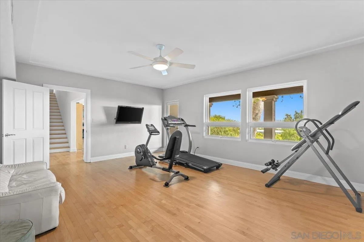 https://cdn.realtyfeed.com/cdn/127/250035812/56160f5ec0c5bec2d415cef5b29218a2.webp