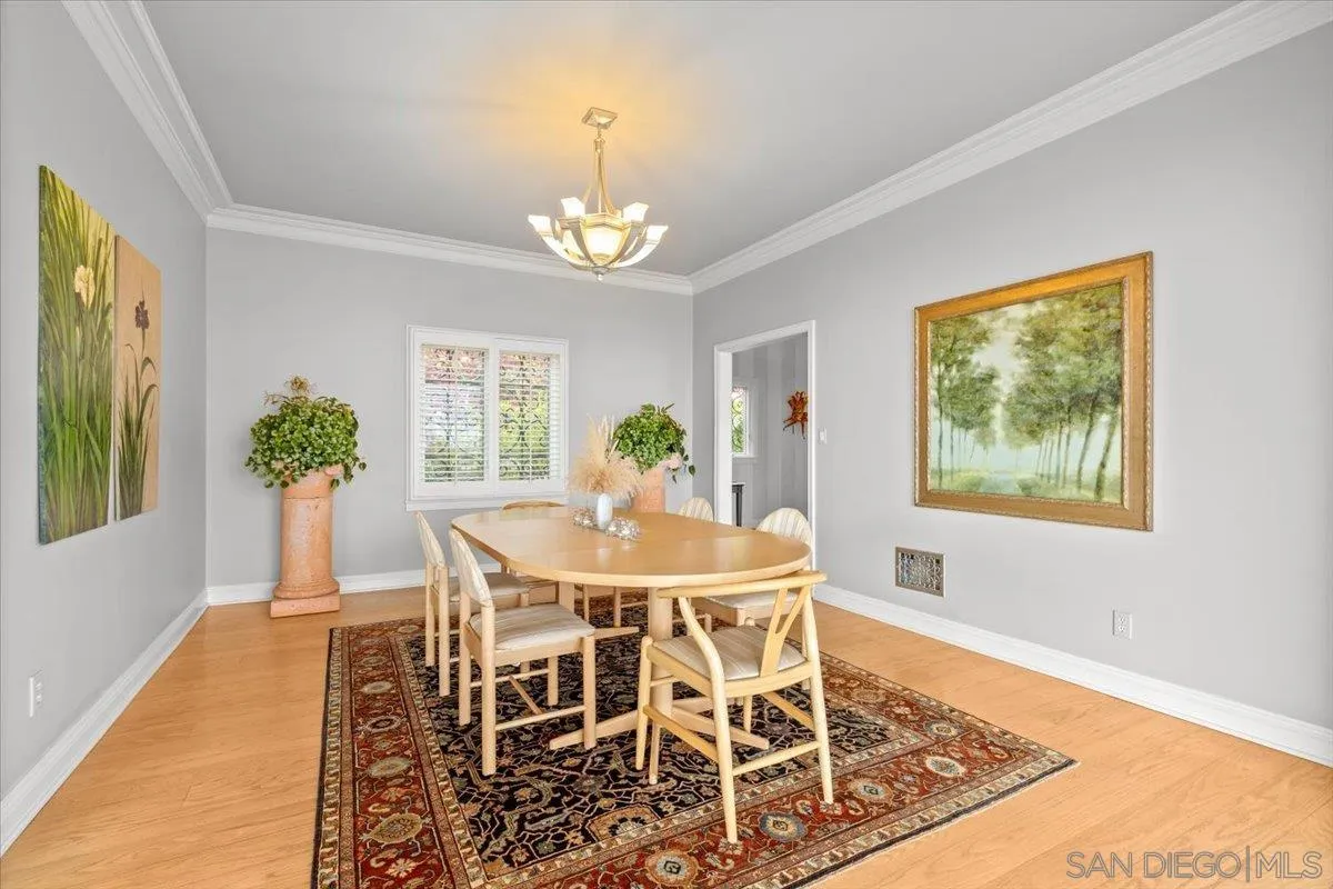 https://cdn.realtyfeed.com/cdn/127/250035812/6919bf6b4a122879f2b23cf47e8b1df2.webp