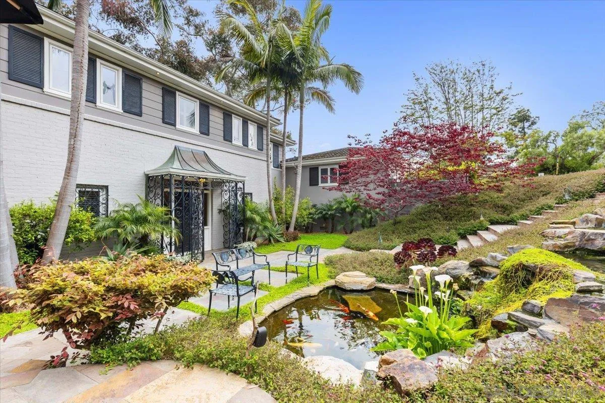 https://cdn.realtyfeed.com/cdn/127/250035812/b7e8c0692ff2e3773ef3555ea2f32f37.webp
