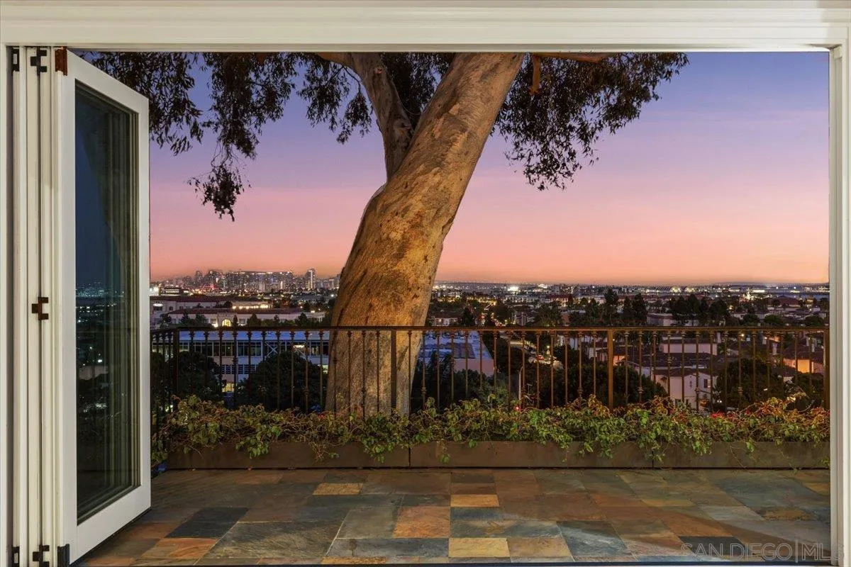 https://cdn.realtyfeed.com/cdn/127/250035812/d04f8109abd20e6b3aebbdf3f0db566b.webp