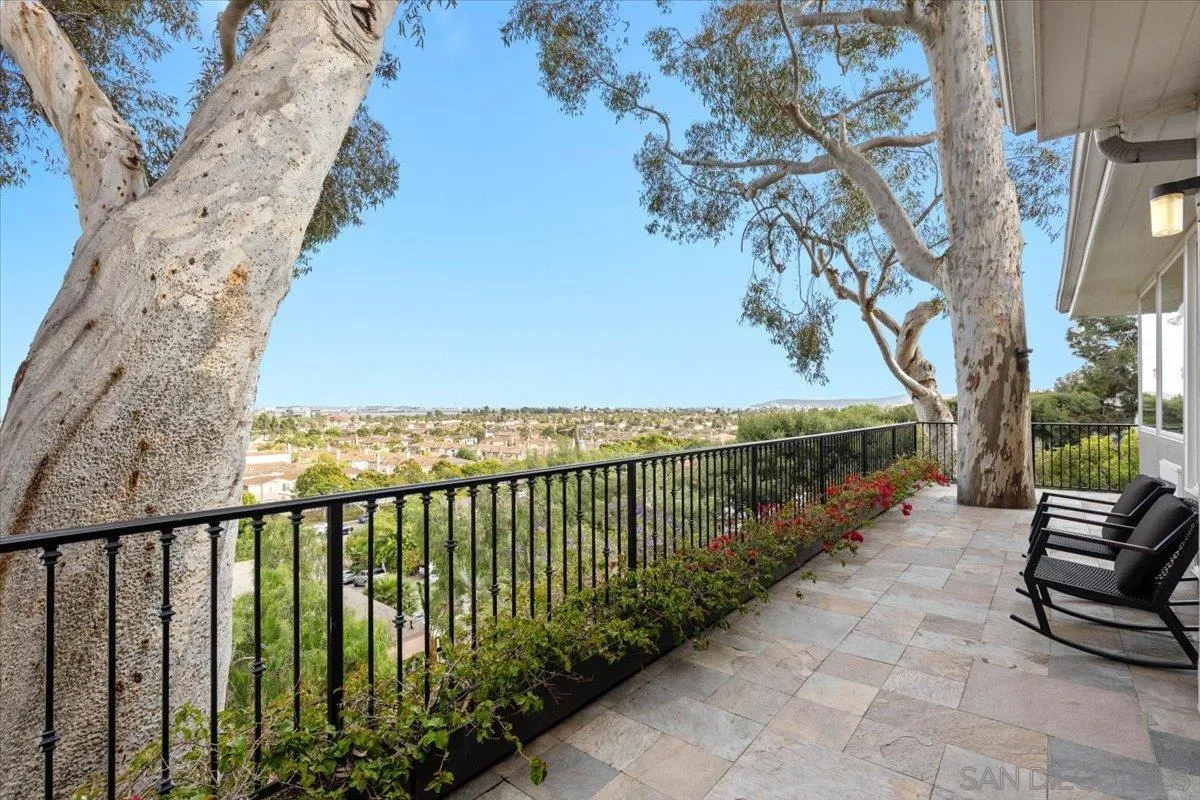 https://cdn.realtyfeed.com/cdn/127/250035812/ec99faaf855917f12e718dd35fb806e9.webp