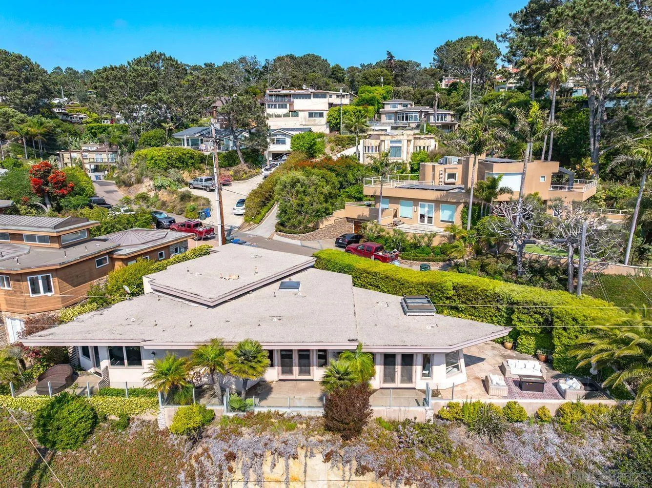 https://cdn.realtyfeed.com/cdn/127/250035820/1cbbbf5e03e0d0ae1b4150a6ca0e846e.webp
