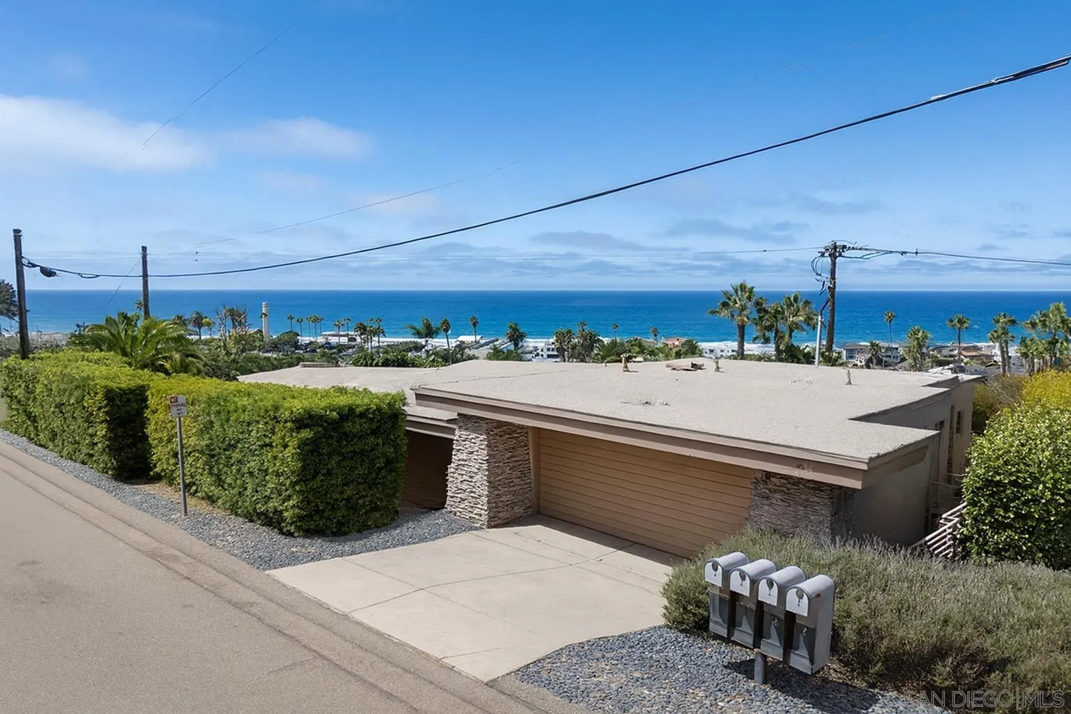 https://cdn.realtyfeed.com/cdn/127/250035820/85226cc1f7d5cee1bb9fc7bea1412ab4.webp