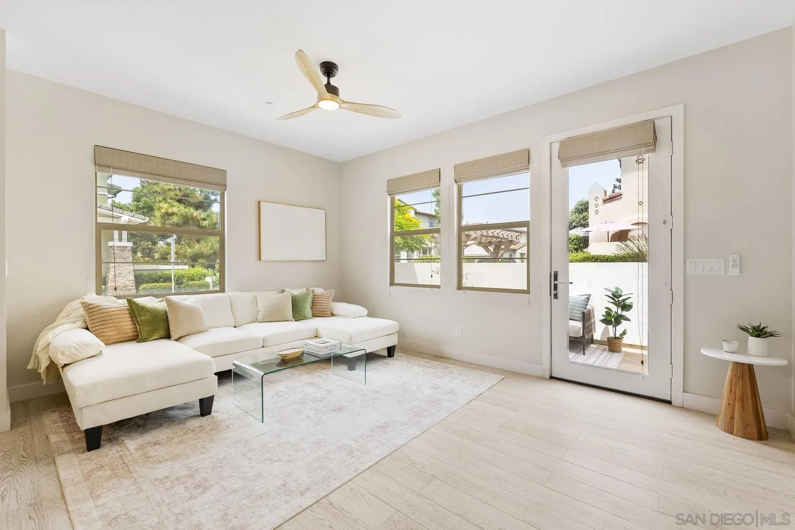 Photo #8: 250035823 Listing: Photo #8