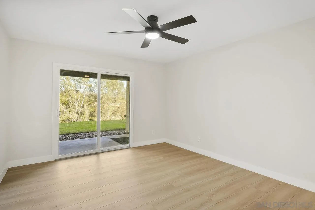 Photo #23: 250035824 Listing: Photo #23