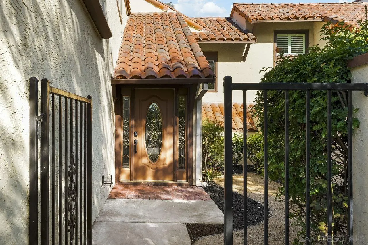 Photo #3: 250035824 Listing 