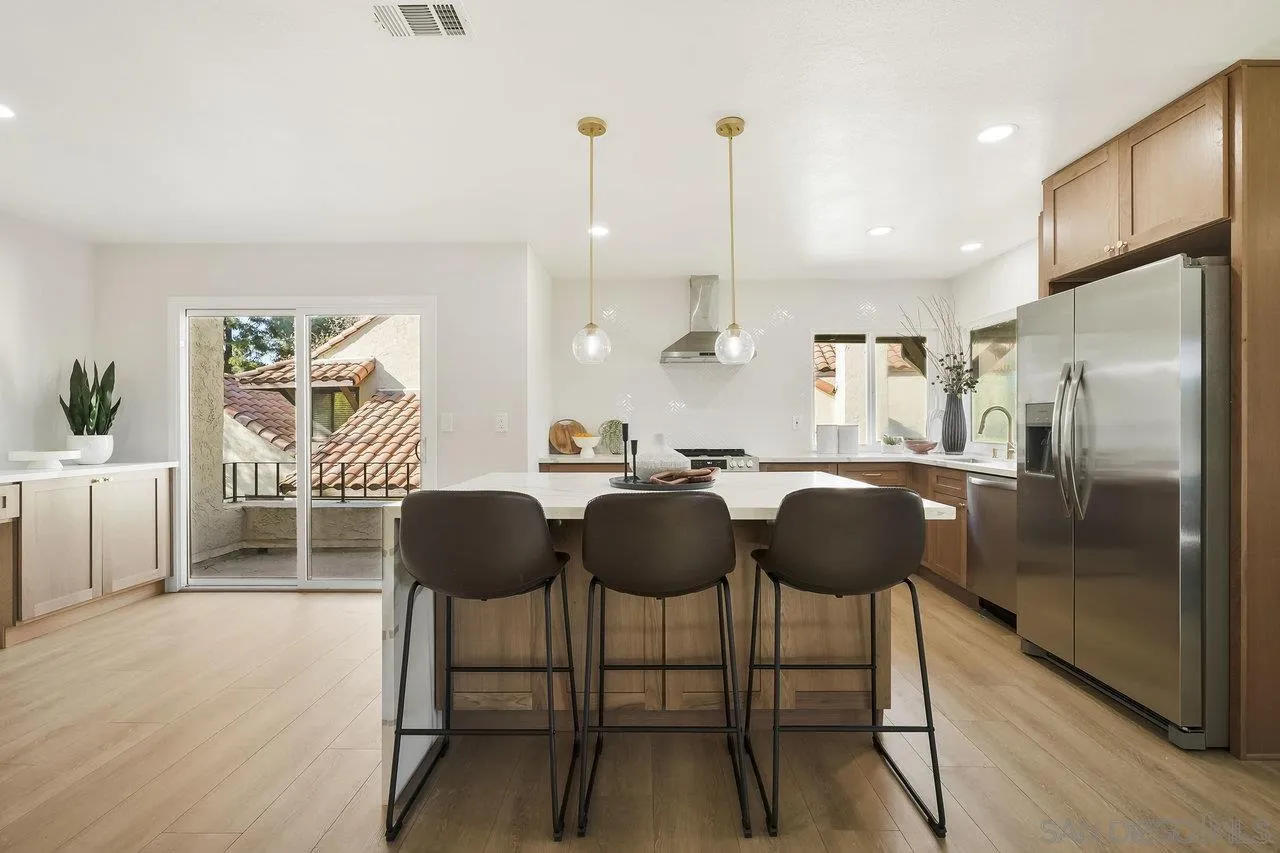 Photo #5: 250035824 Listing 