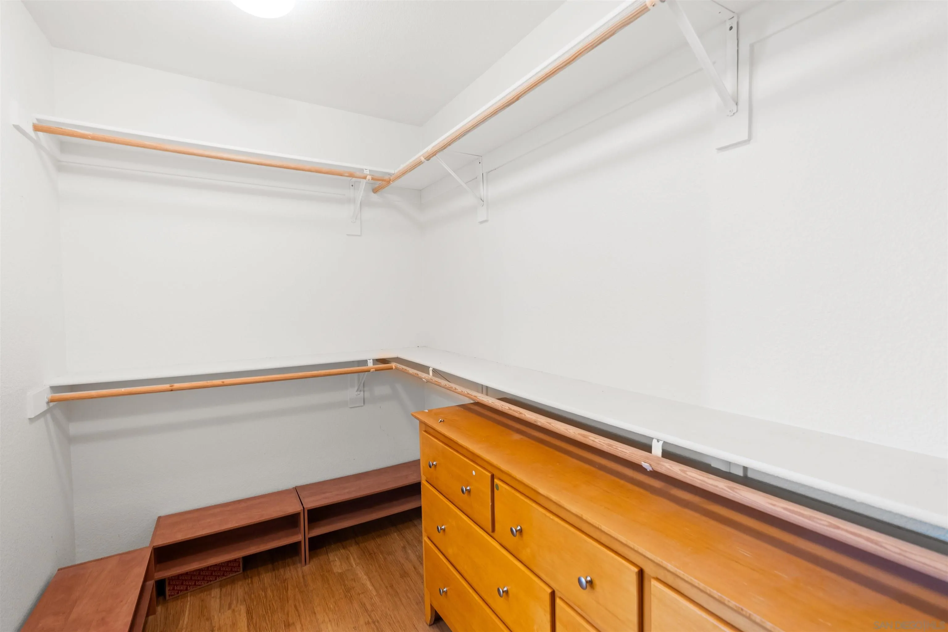 https://cdn.realtyfeed.com/cdn/127/250035825/010a89887777d4179042dbece54237c5.webp