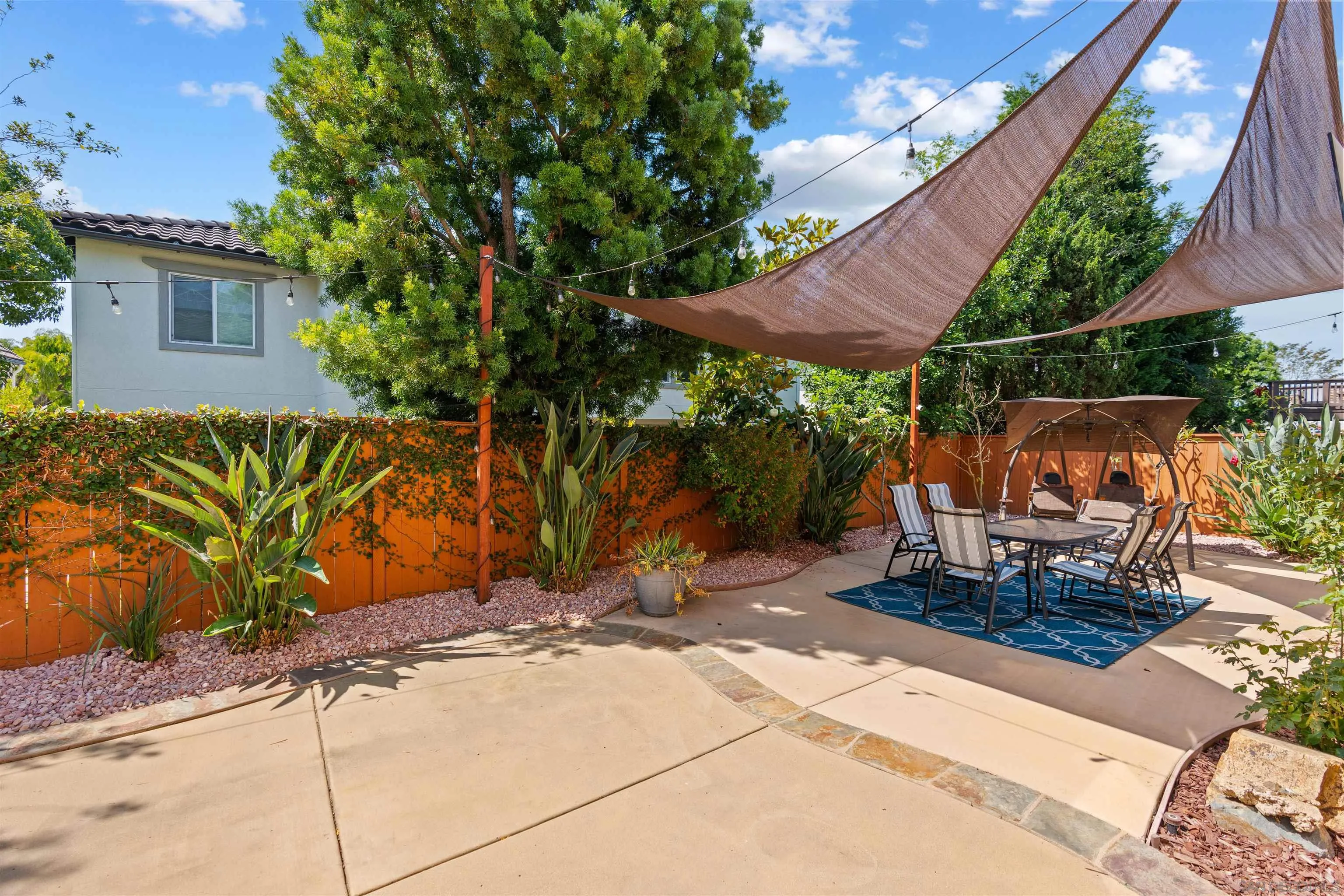 https://cdn.realtyfeed.com/cdn/127/250035825/31954fe9cbd79fd54ea144f373885ff7.webp