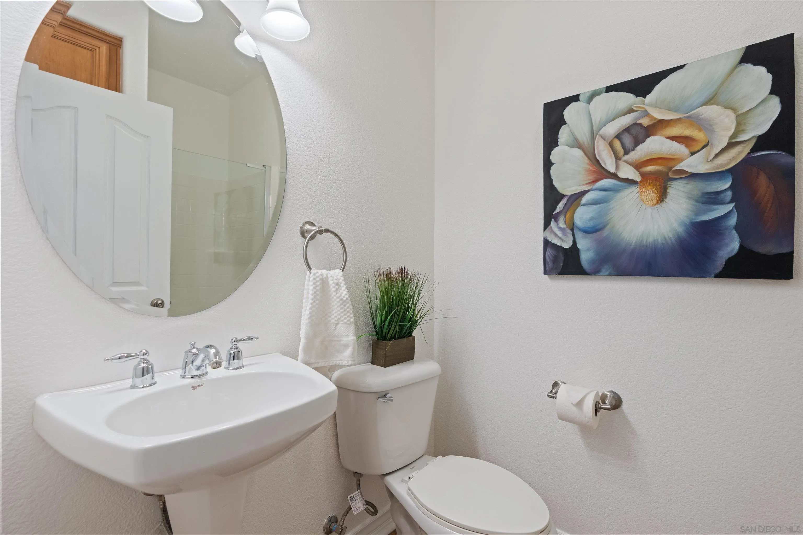 https://cdn.realtyfeed.com/cdn/127/250035825/4afdbd38a9e248864cb887b080cda9ef.webp