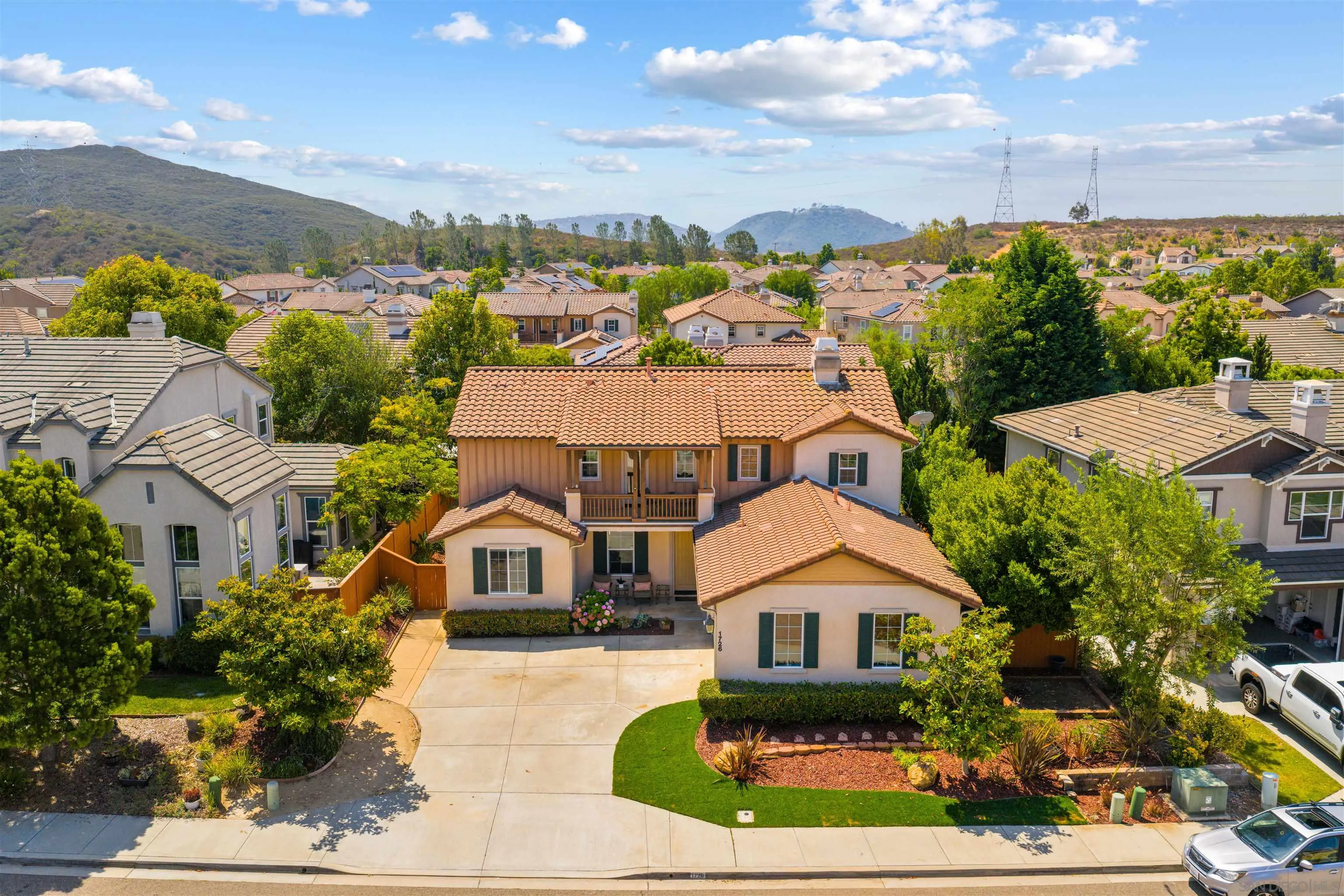 https://cdn.realtyfeed.com/cdn/127/250035825/a34469afdbdf7f679027c51a539d134e.webp