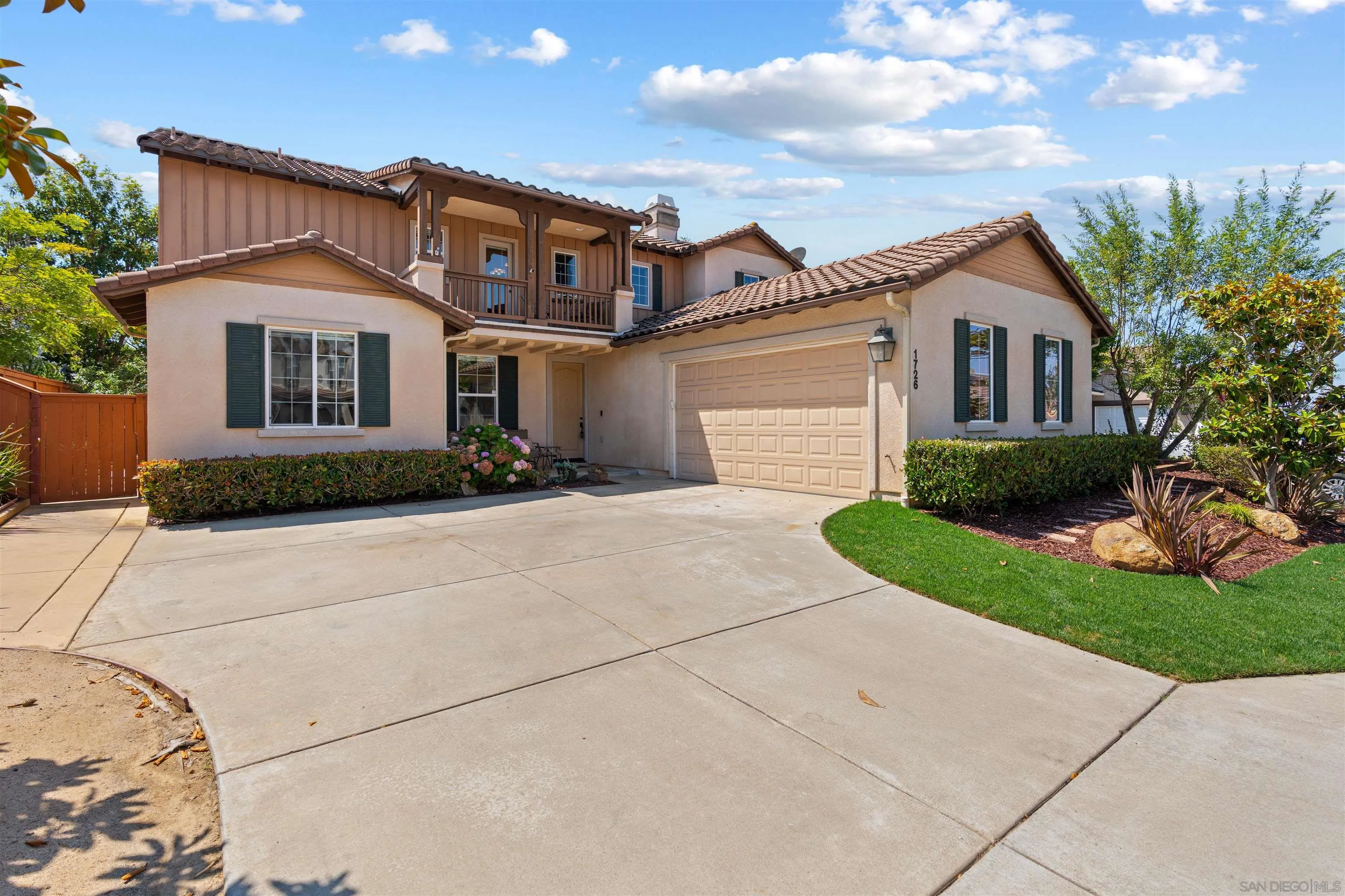 https://cdn.realtyfeed.com/cdn/127/250035825/d51b3691ac7741bb68b95dd165ed9483.webp