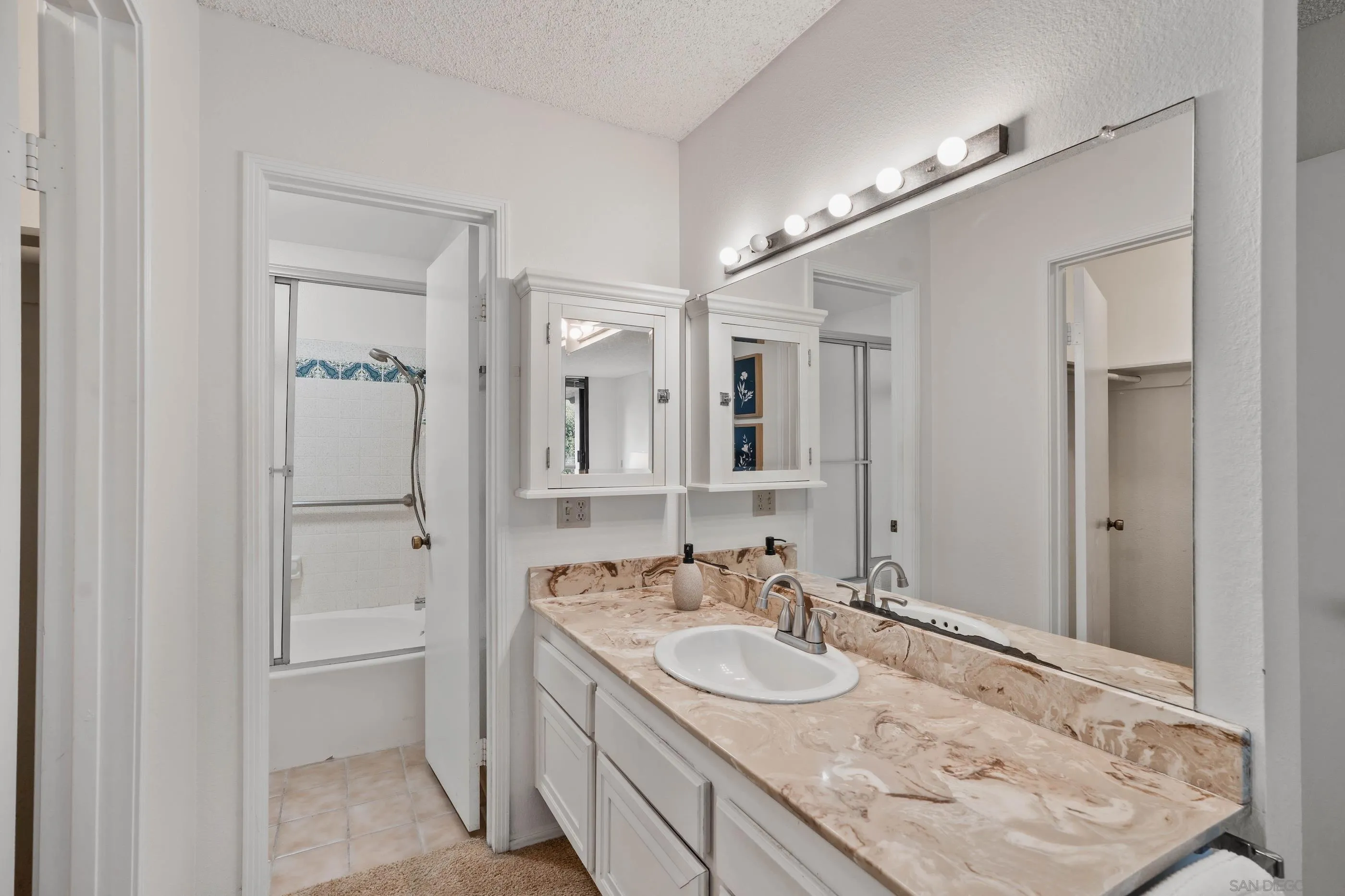Photo #13: 250035827 Listing: Photo #13
