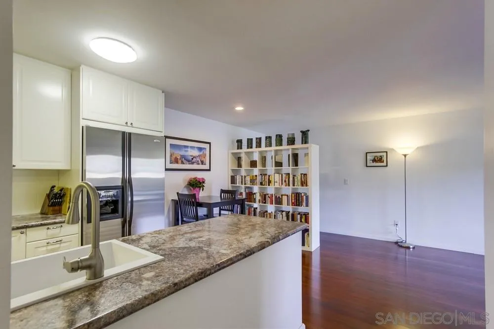 Photo #10: 250035831 Listing: Photo #10