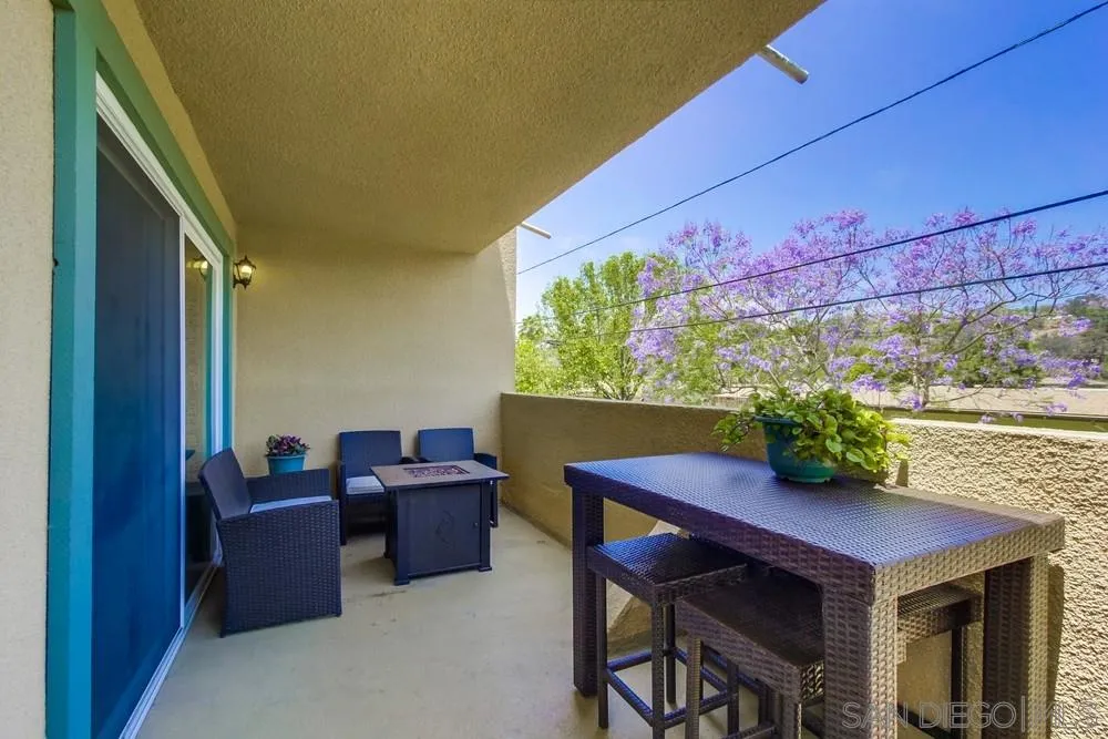 https://cdn.realtyfeed.com/cdn/127/250035831/dd1d5406fd4c403a1829d000068320ae.webp