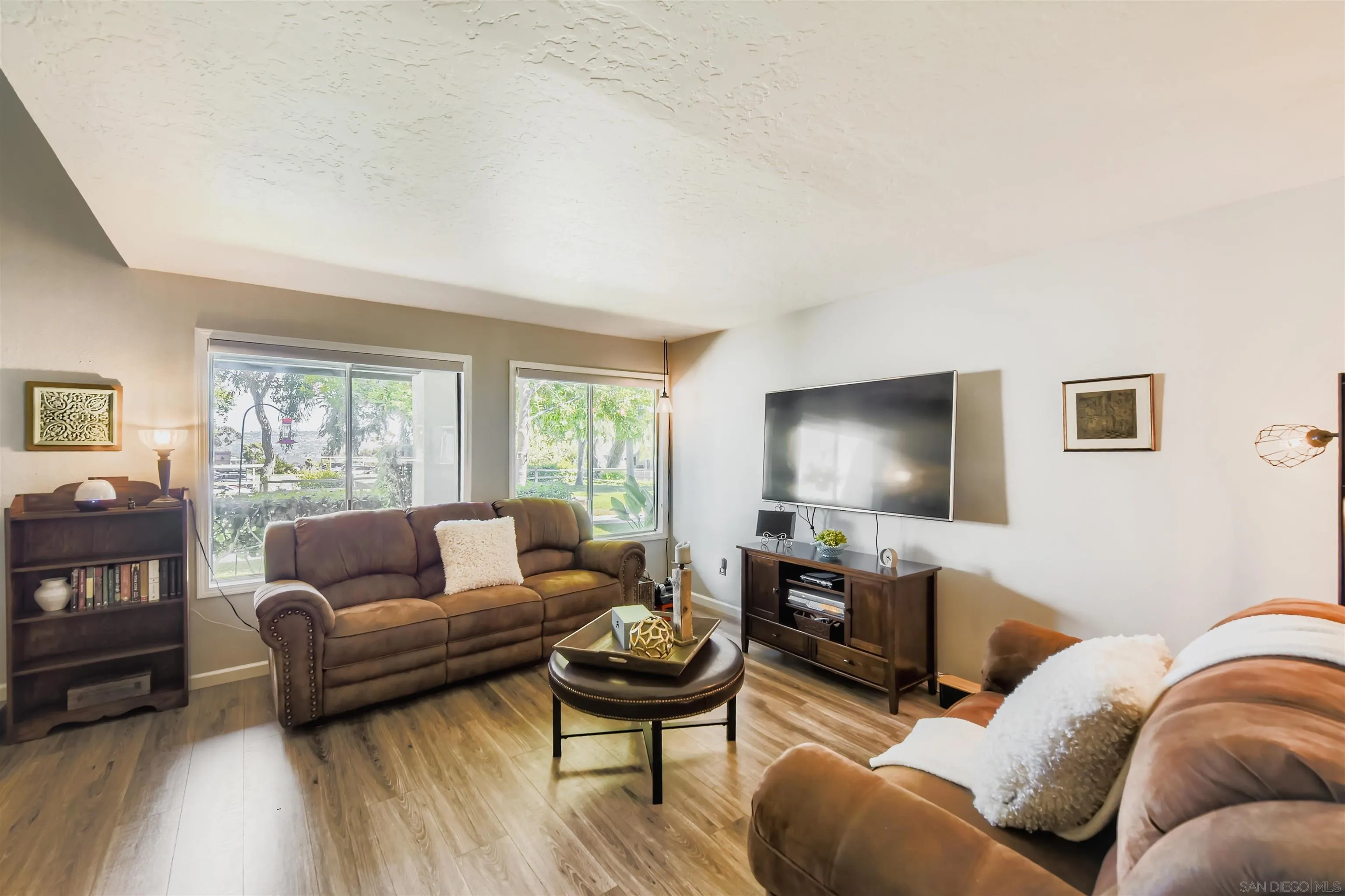 Photo #8: 250035833 Listing: Photo #8