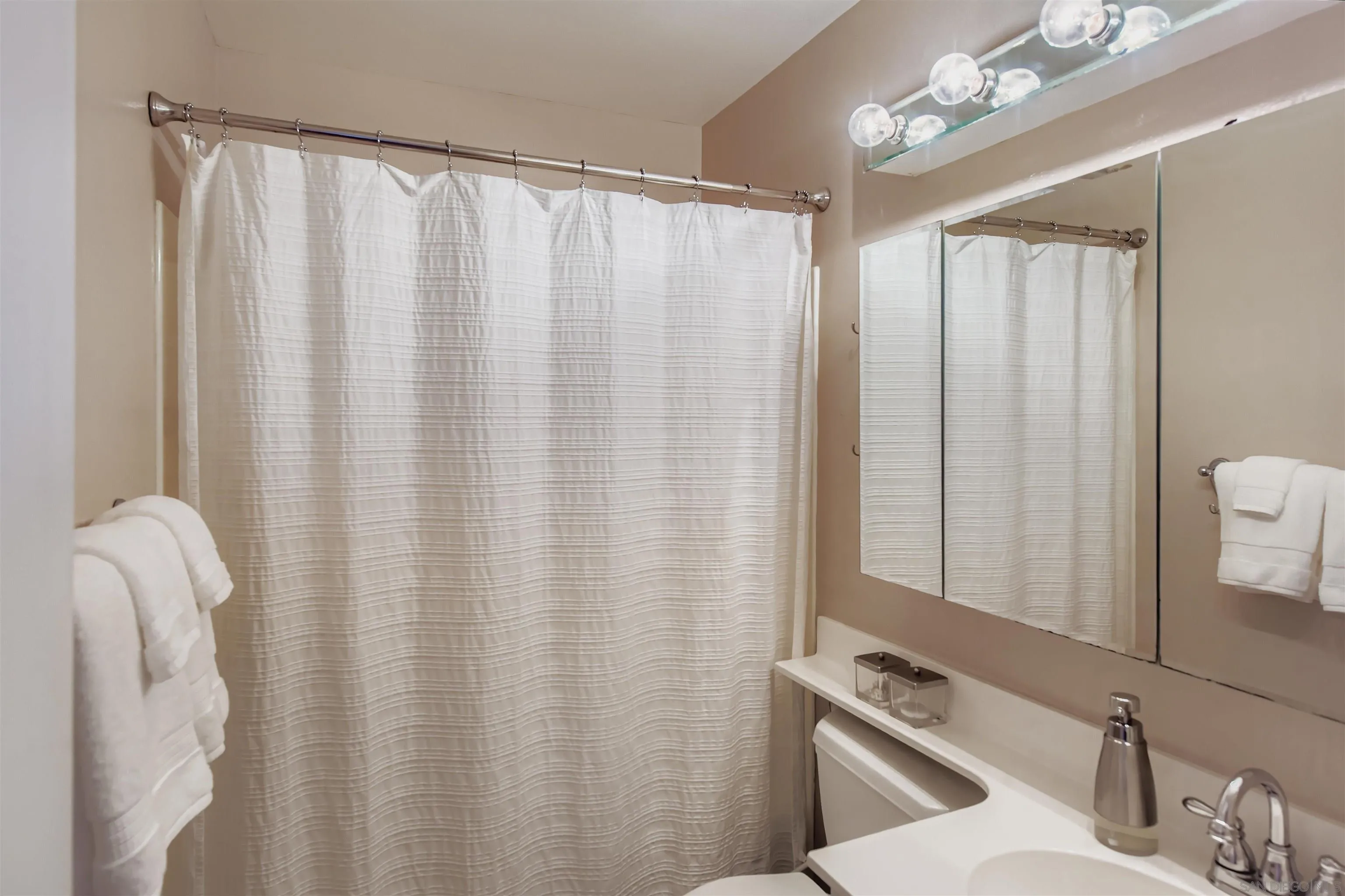 Photo #25: 250035833 Listing: Photo #25