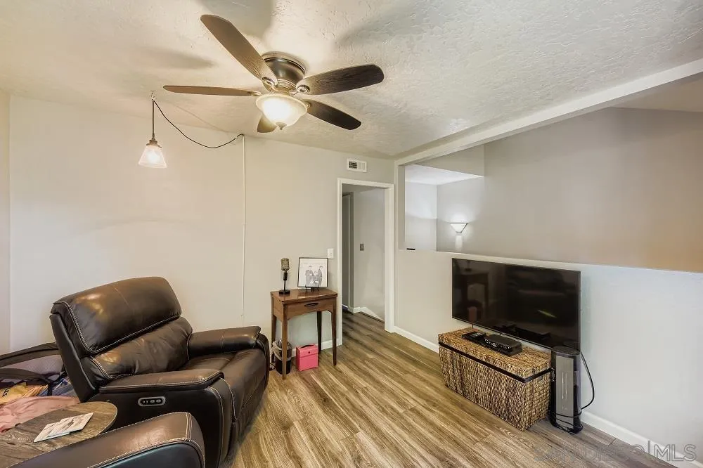 Photo #19: 250035833 Listing: Photo #19