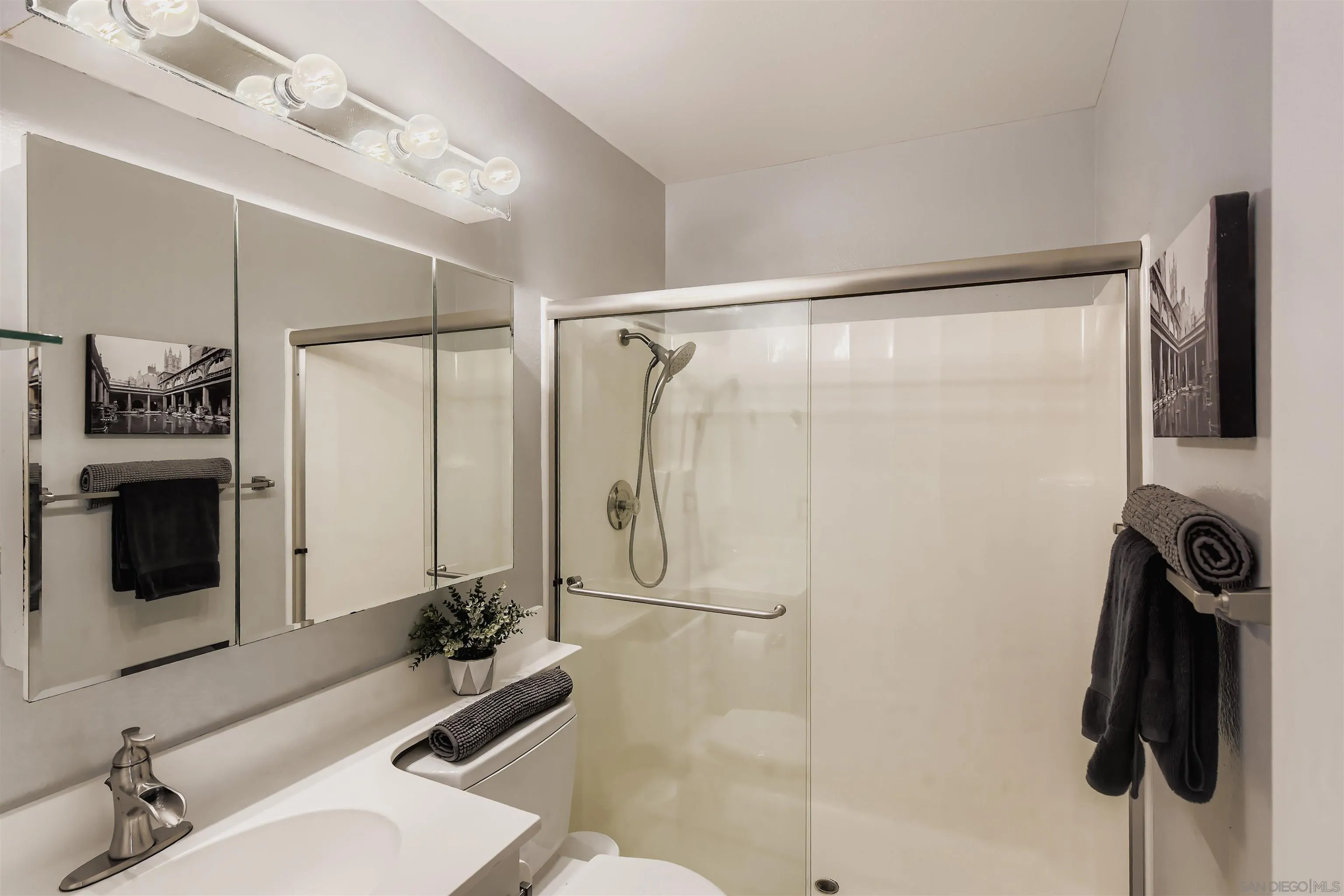 Photo #15: 250035833 Listing: Photo #15