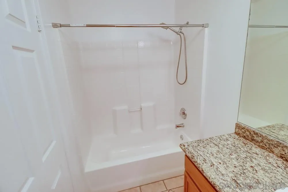 Photo #25: 250035842 Listing: Photo #25