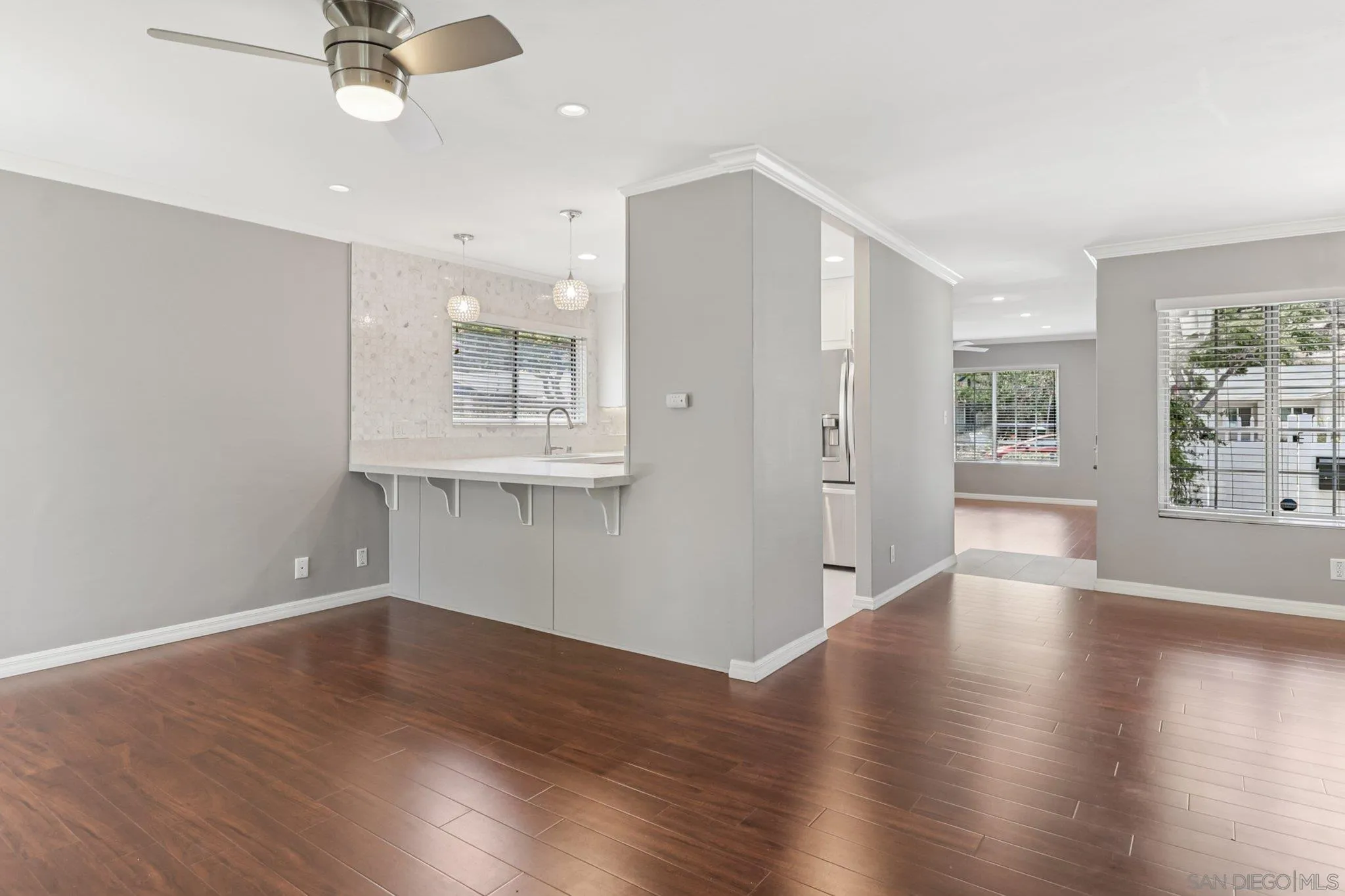 https://cdn.realtyfeed.com/cdn/127/250035844/892cf979b579d9b2a30782d3a7c13cd5.webp