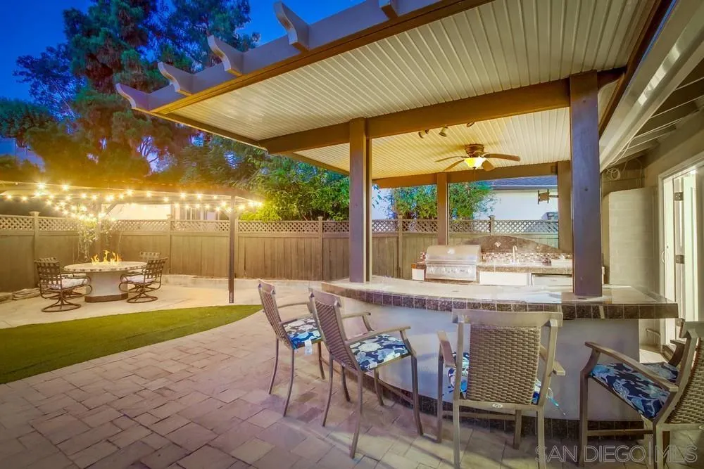 https://cdn.realtyfeed.com/cdn/127/250035844/98fbbc93eae567c782a594396715723b.webp