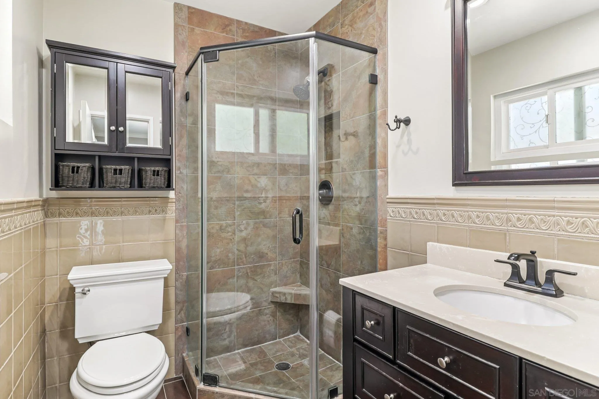 https://cdn.realtyfeed.com/cdn/127/250035844/cdf7c78e42f24e62e4e71b79c4b9d5cd.webp