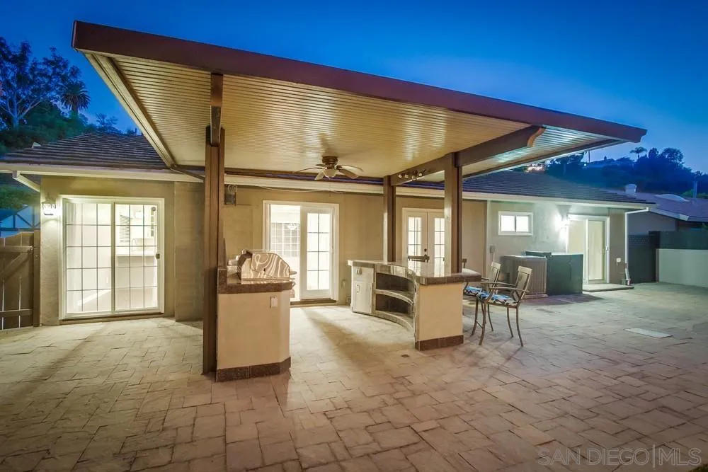 https://cdn.realtyfeed.com/cdn/127/250035844/d2c86ec0557924219c70b39580a3c4de.webp