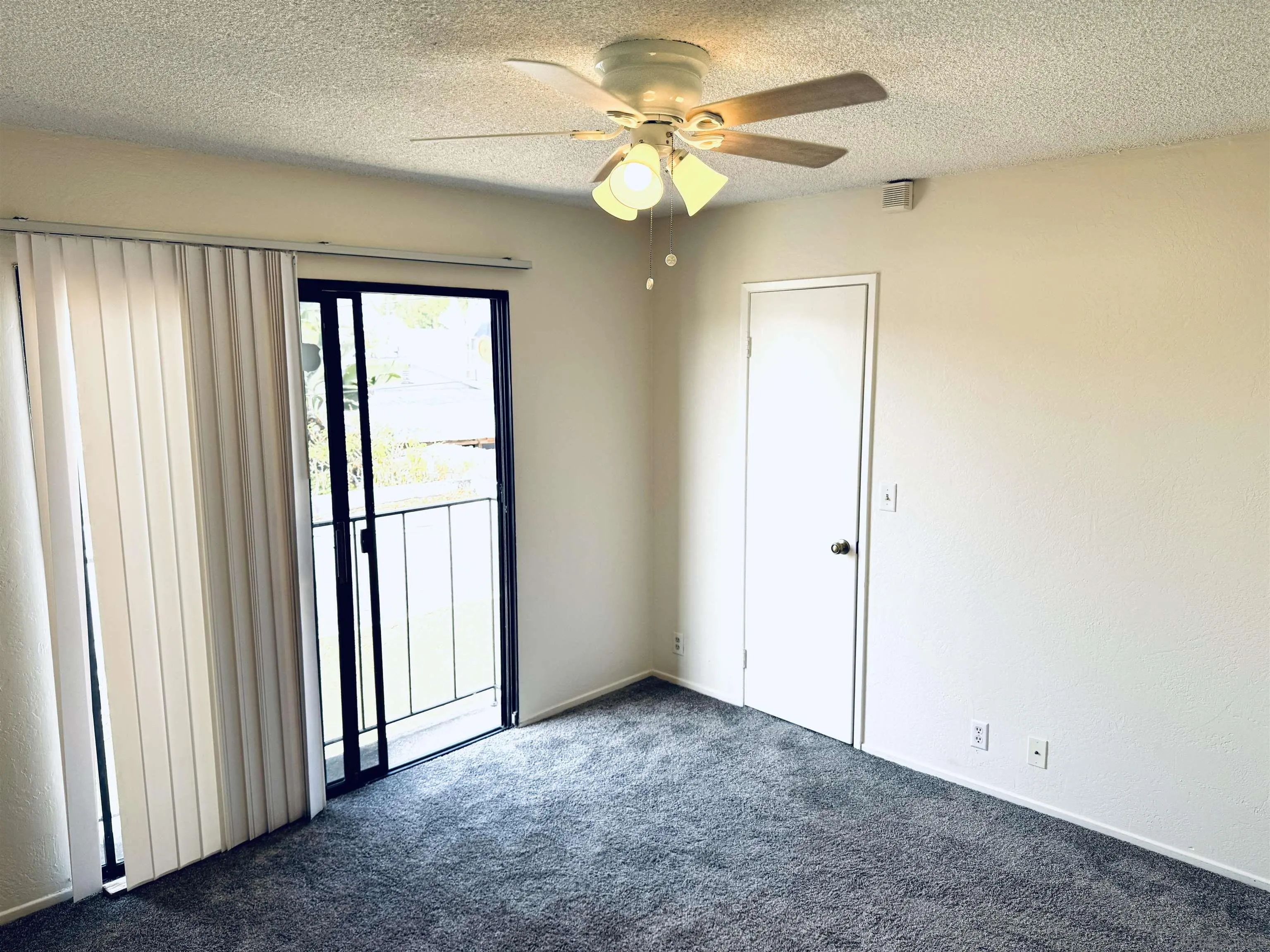 https://cdn.realtyfeed.com/cdn/127/250035849/1e702005814b843fdae36f81a8265eeb.webp