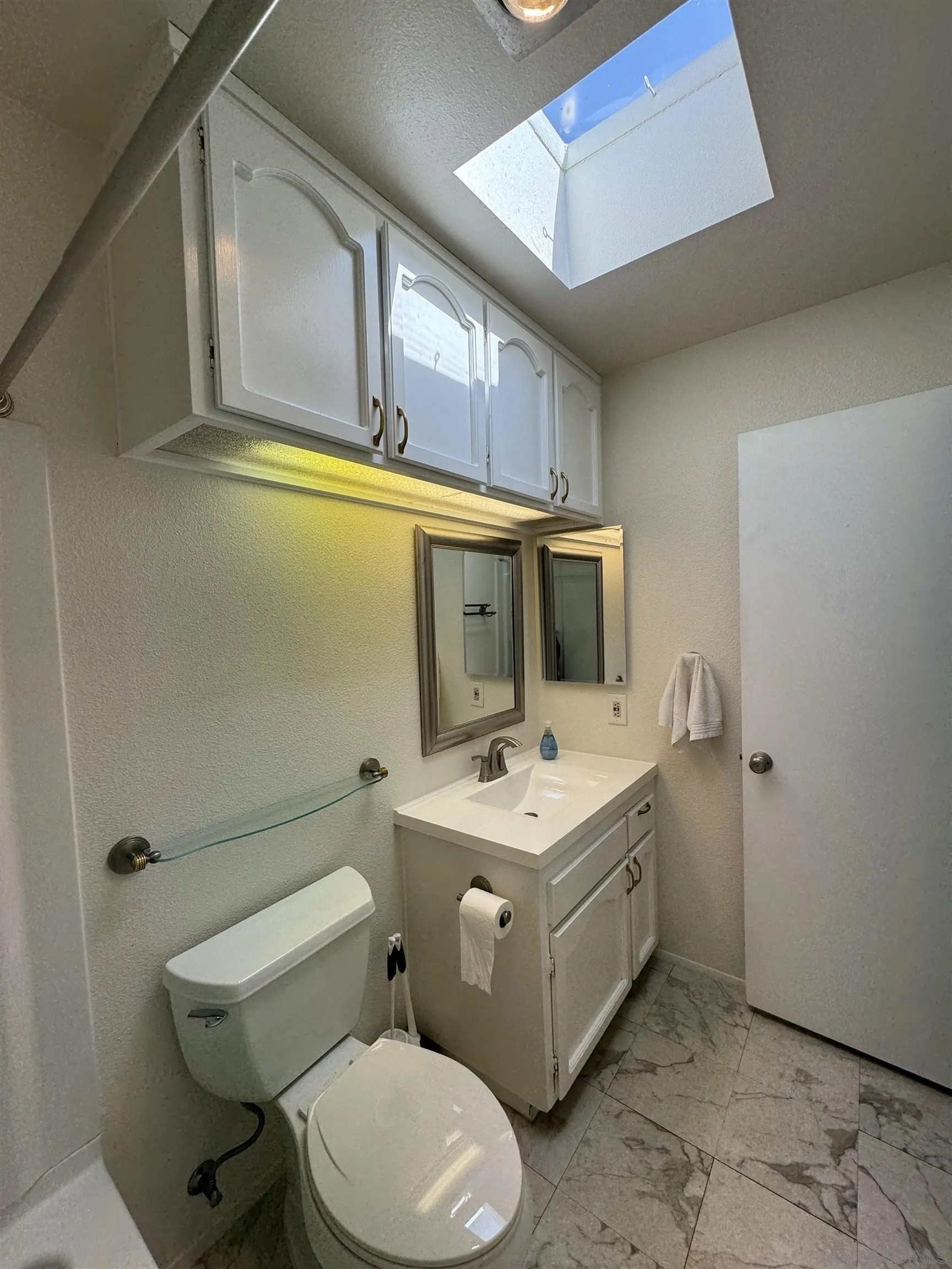 https://cdn.realtyfeed.com/cdn/127/250035849/8cdbc0ee1f02b1bc10474218eb744736.webp